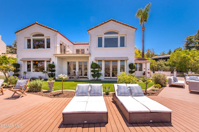 1074 Deseo Avenue, Camarillo CA: https://media.crmls.org/mediaz/8ede8734-0d6e-4d0f-9c85-bda31a1b67ec.jpg