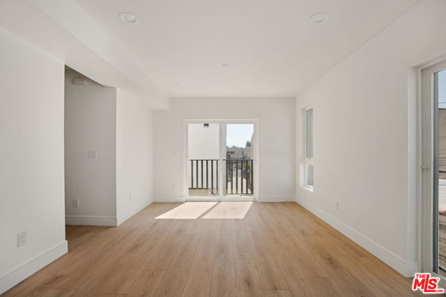 1619 2nd Avenue, Los Angeles CA: https://media.crmls.org/mediaz/8edf8d81-0fef-4313-bd86-e94160f42648.jpg