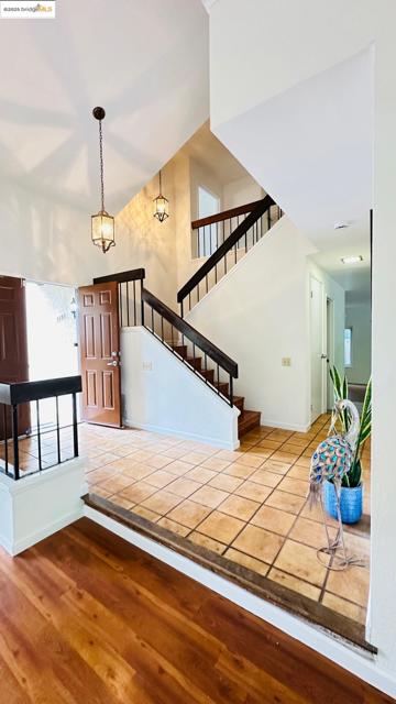 3593 Morningside Dr, Richmond CA: https://media.crmls.org/mediaz/8ee0eeb6-e2e6-4f89-b61d-c35ae4a5061c.jpg