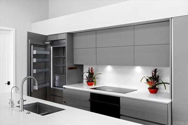Detail Gallery Image 10 of 28 For 2677 State St #301,  Carlsbad,  CA 92008 - 2 Beds | 2/1 Baths