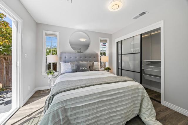 1096 Hawthorne Drive, San Mateo CA: https://media.crmls.org/mediaz/8ee2c3bd-9f5d-44f8-8259-c646652d0fe7.jpg