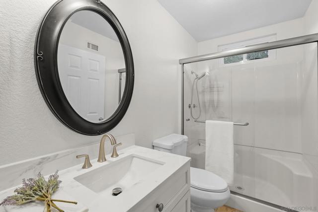 13250 Powers Ct, Poway CA: https://media.crmls.org/mediaz/8ee2f484-4546-4659-914b-d252949ad6ae.jpg