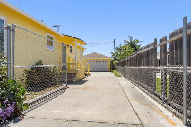 Detail Gallery Image 20 of 30 For 3662 Loma Vista Rd, Ventura,  CA 93003 - 3 Beds | 2 Baths