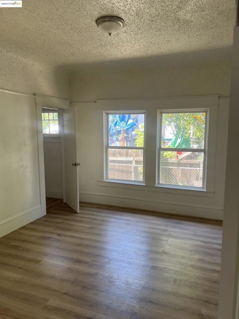 1155 N Pilgrim St, Stockton CA: https://media.crmls.org/mediaz/8ee3c91e-8ddc-4ca3-9fb5-ea24f1735d2f.jpg