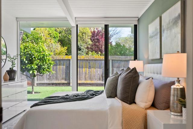 986 Loma Verde Avenue, Palo Alto CA: https://media.crmls.org/mediaz/8ee41d94-51f2-4ae6-b0b7-fc0d2daa77b0.jpg