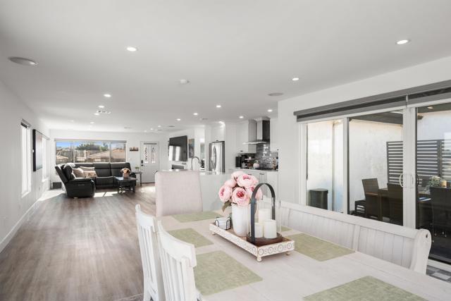 3120 Poe Street, San Diego CA: https://media.crmls.org/mediaz/8ee428f3-0cd1-432a-9b13-e06329ef8db3.jpg