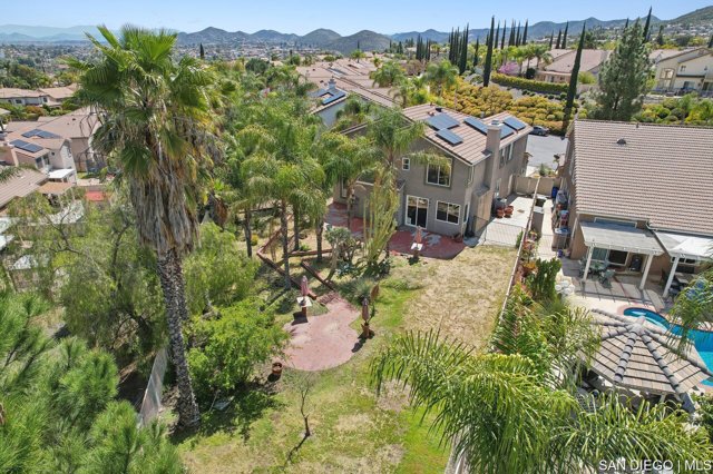 25 Villa Roma, Lake Elsinore CA: https://media.crmls.org/mediaz/8ee4b475-c5a6-4b39-9cb9-766eb5f61b1b.jpg