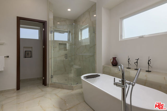 2022 Harriman Lane, Redondo Beach, California 90278, 5 Bedrooms Bedrooms, ,4 BathroomsBathrooms,Residential,Sold,Harriman,24456453