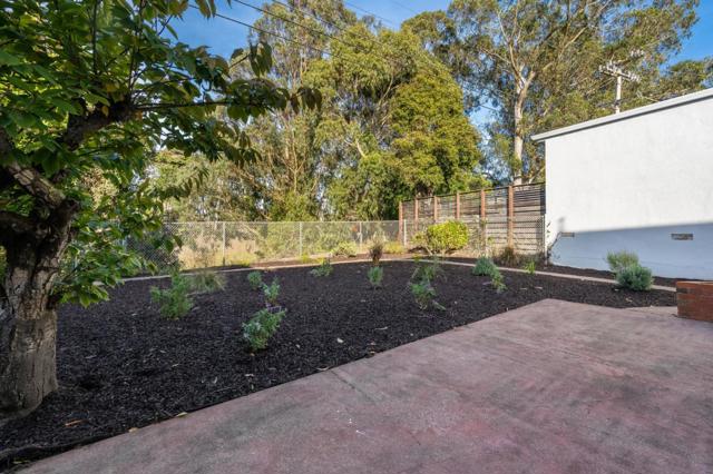 164 Wilshire Avenue, Daly City CA: https://media.crmls.org/mediaz/8ee56f05-9df5-434d-b8a2-7cd58959131c.jpg