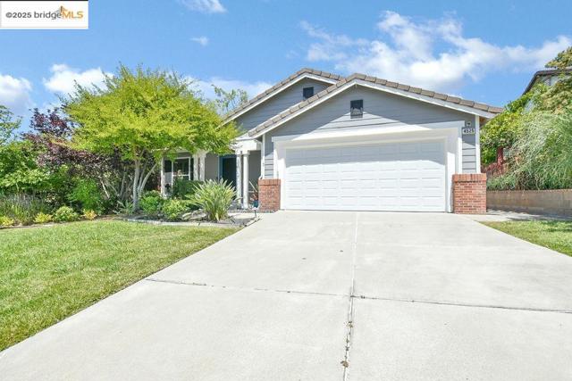 4525 Temblor Way, Antioch CA: https://media.crmls.org/mediaz/8ee59dbc-8737-4666-b1aa-6cca51dd5244.jpg