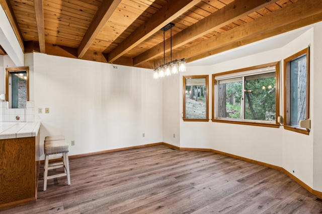 27157 Peninsula Drive, Lake Arrowhead, CA 92352