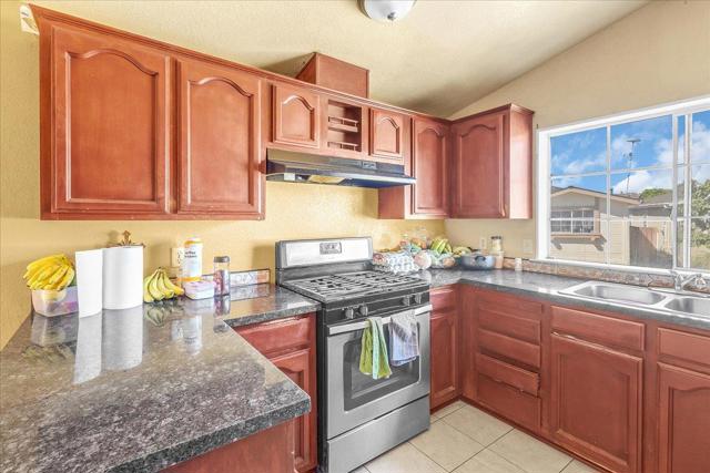 704 Garner Avenue, Salinas CA: https://media.crmls.org/mediaz/8ee7523a-931a-433d-8c1d-52552e2ee6cc.jpg