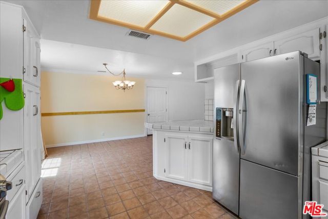 754 Fernando Street, Ojai CA: https://media.crmls.org/mediaz/8ee7e73f-e67d-44a6-a107-67f65af13d3a.jpg