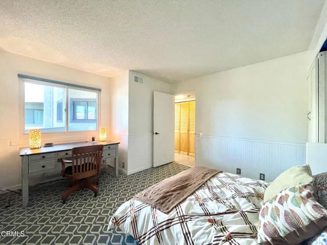 728 Island View Circle, Port Hueneme CA: https://media.crmls.org/mediaz/8ee8799f-4afa-4cc3-ad5e-1891e3329281.jpg