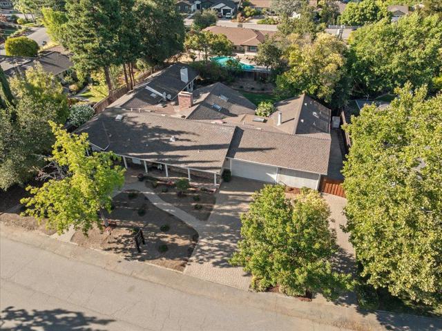 20345 Argonaut Drive, Saratoga CA: https://media.crmls.org/mediaz/8eeaa530-9a6e-4965-b663-50d86574f008.jpg