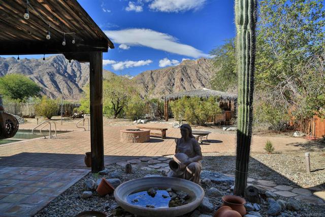 187 Verbena Dr, Borrego Springs CA: https://media.crmls.org/mediaz/8eeb265c-e22a-4f1b-95ee-120e2a56065e.jpg