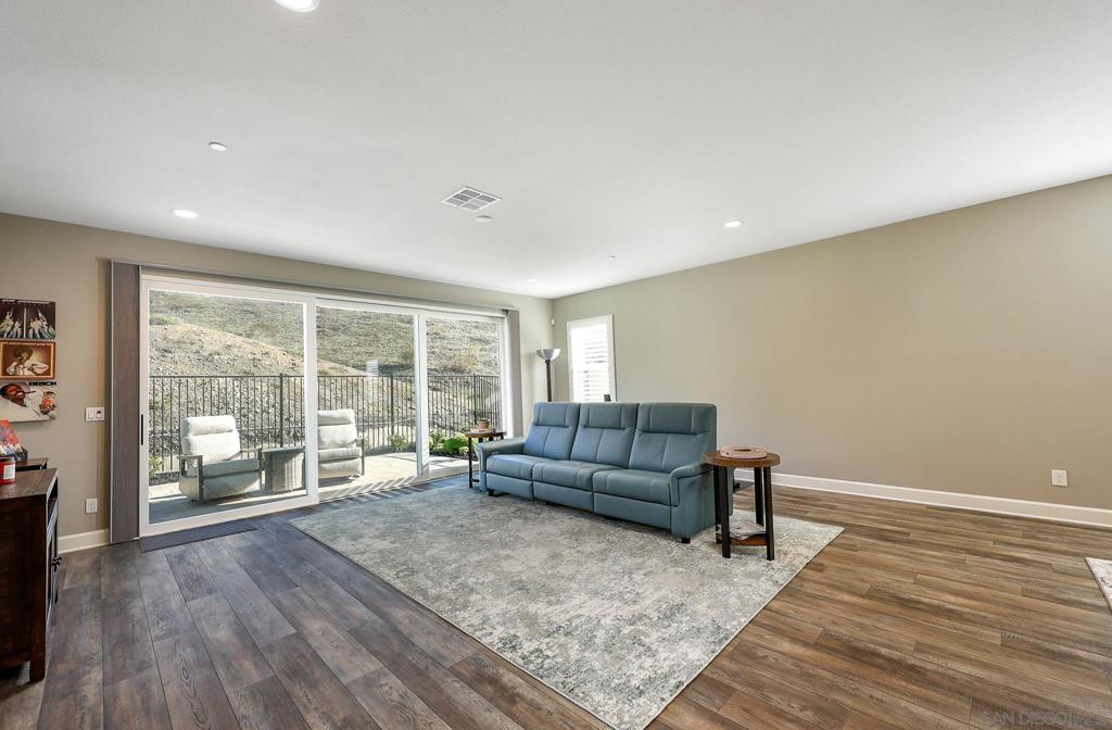 893 Woodhaven Rd - photo 4