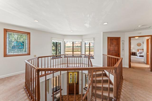 3465 Susie Lane, Gilroy CA: https://media.crmls.org/mediaz/8eebd907-ea94-402c-b2c8-cec1383ca377.jpg
