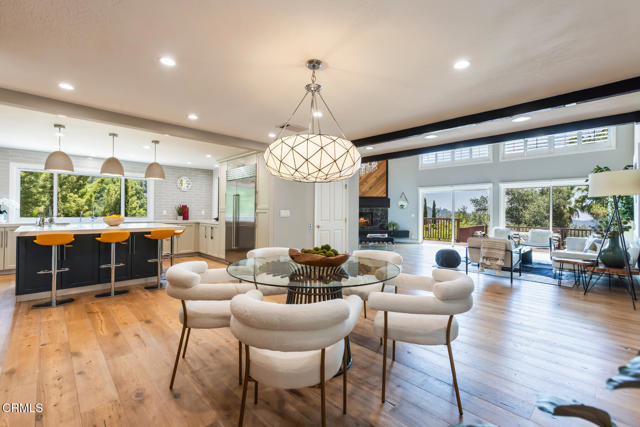 Detail Gallery Image 20 of 73 For 3643 Hampstead Rd, Glendale,  CA 91206 - 8 Beds | 6 Baths