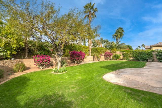 79862 Amora Drive, La Quinta CA: https://media.crmls.org/mediaz/8eec5f16-8ed7-4244-ac66-0cfaef2ebfd9.jpg