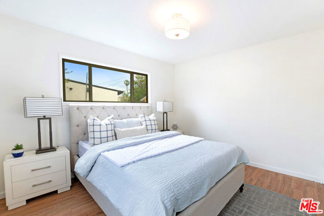 17209 Stagg Street, Van Nuys CA: https://media.crmls.org/mediaz/8eed4922-547d-4228-88a5-888c504f42aa.jpg