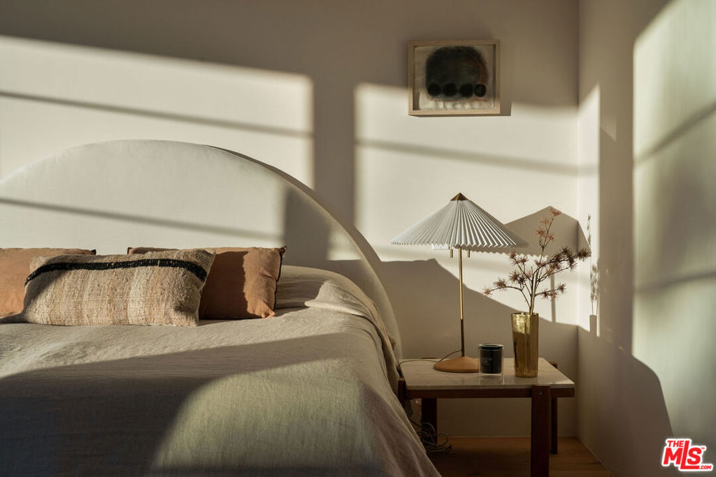 MLS #25590941 image #24