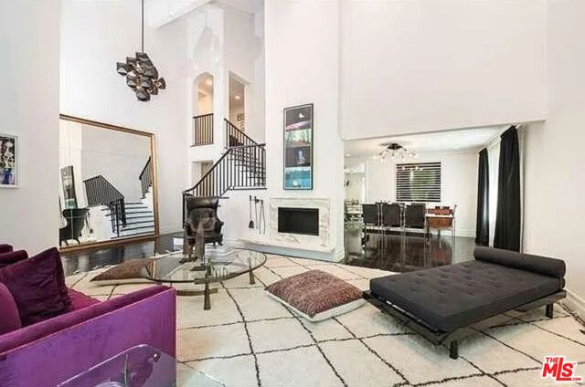 9684 Wendover Drive, Beverly Hills CA: https://media.crmls.org/mediaz/8eeeae20-6511-49eb-abe7-2e39f3ca0455.jpg