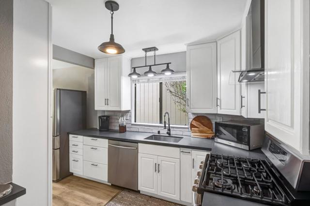 2146 Penasquitas Drive, Aptos CA: https://media.crmls.org/mediaz/8eef53d8-0fd5-4b39-8ac7-e25785ce2f42.jpg