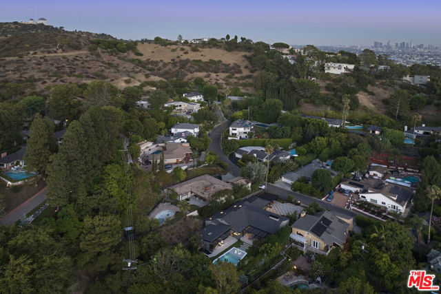 5637 Park Oak Place, Los Angeles, California 90068, 5 Bedrooms Bedrooms, ,2 BathroomsBathrooms,Single Family Residence,For Sale,Park Oak,24435291