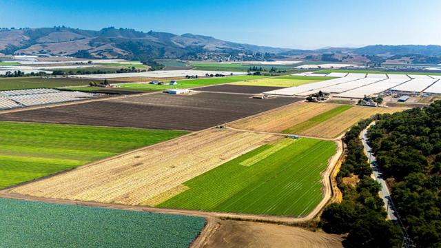 120 San Miguel Canyon Road, Salinas CA: https://media.crmls.org/mediaz/8eefbcb3-d1a5-47f6-b096-dbab9e50024f.jpg
