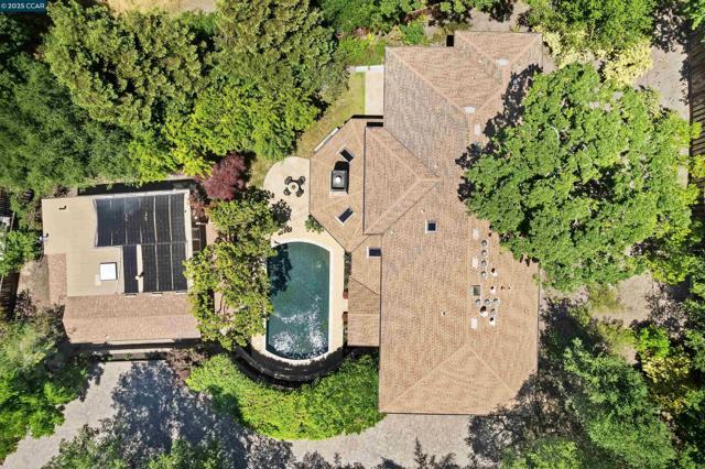 1754 Reliez Valley Rd, Lafayette CA: https://media.crmls.org/mediaz/8eefe108-2acc-4c89-8125-9b7fb2ea5a60.jpg