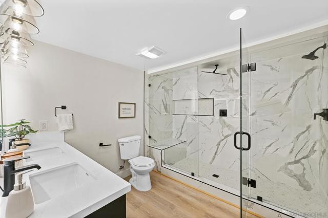 1160 Erica St, Escondido CA: https://media.crmls.org/mediaz/8eefe65a-bef3-4951-b2f7-bd2fbae1d9cb.jpg