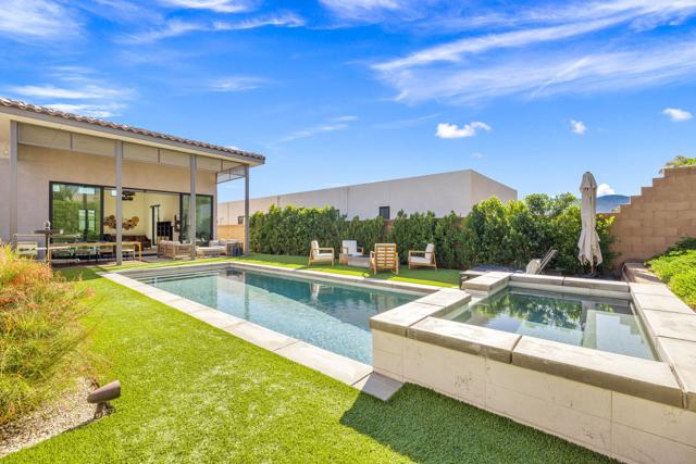 57601 Santo Thomas, La Quinta CA: https://media.crmls.org/mediaz/8ef03d47-4ac0-4ece-b135-c1881ac9041c.jpg