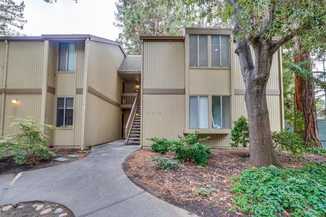 505 Cypress Point Drive, Mountain View CA: https://media.crmls.org/mediaz/8ef095f5-c4b6-4f85-a623-80249d057568.jpg