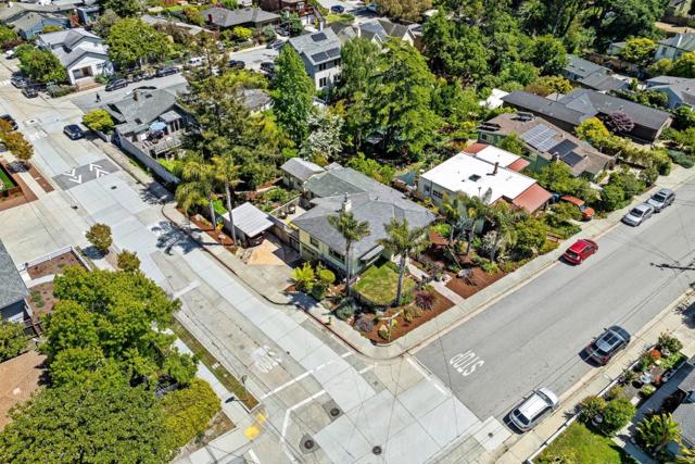 150 Darwin Street, Santa Cruz CA: https://media.crmls.org/mediaz/8ef1548d-22ea-43d1-8fea-13d7bfa69084.jpg