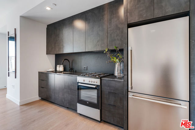10700 Tabor Street, Los Angeles CA: https://media.crmls.org/mediaz/8ef1915e-1077-429a-8745-0b9b16e17084.jpg