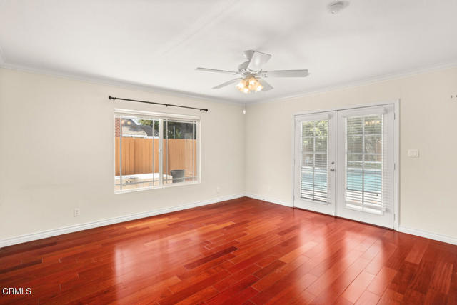 4841 Crown Avenue, La Canada Flintridge CA: https://media.crmls.org/mediaz/8ef198f4-e9a1-4dbf-8df3-f416d456cdeb.jpg