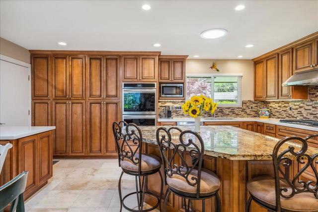 1 Windsor Rise, Monterey CA: https://media.crmls.org/mediaz/8ef1d0a0-d360-4f5a-90b8-35bf491d227e.jpg