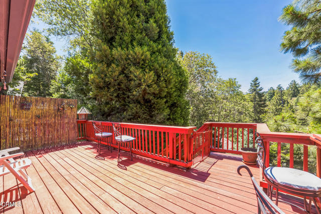 352 Cedarbrook Drive, Twin Peaks CA: https://media.crmls.org/mediaz/8ef1d94c-bedc-47c5-9143-28adbd59885b.jpg