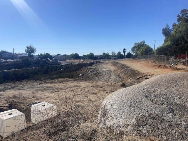 0 Miller Rd, Valley Center CA: https://media.crmls.org/mediaz/8ef21484-1f66-4248-976f-de655861e182.jpg