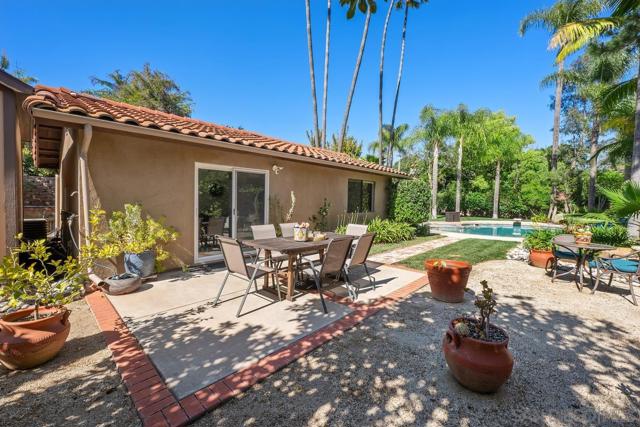 13627 Poway Springs Rd, Poway CA: https://media.crmls.org/mediaz/8ef297b6-f629-4dc8-a786-e4386163bae5.jpg