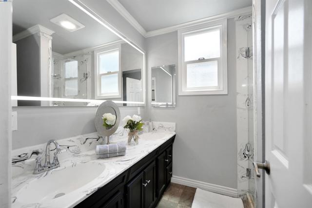 30566 Prestwick Ave, Hayward CA: https://media.crmls.org/mediaz/8ef2ada8-a1f0-47a5-827a-51161e5de83d.jpg