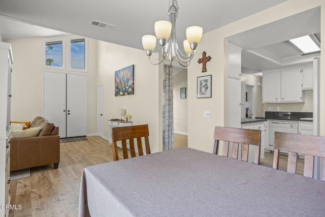 658 Holly Avenue, Oxnard CA: https://media.crmls.org/mediaz/8ef557e6-bcbd-42a7-badd-b18f56ec58c6.jpg