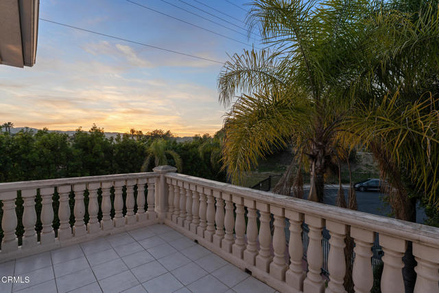 Detail Gallery Image 6 of 39 For 4174 Elm View Dr, Los Angeles,  CA 91316 - 5 Beds | 5 Baths