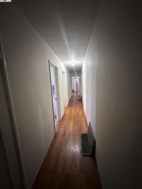 574 Juana Ave, San Leandro CA: https://media.crmls.org/mediaz/8ef6a048-58dc-4df3-ad4b-3596f810e2b0.jpg