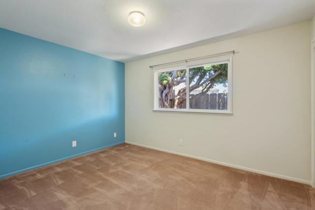422 Shelley Way, Salinas CA: https://media.crmls.org/mediaz/8ef6f291-d0e0-4bd8-801d-8f4019a76130.jpg