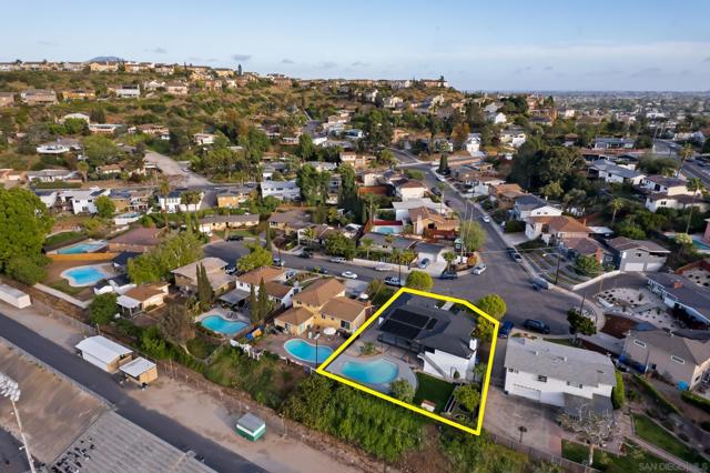 4058 Apore Street, La Mesa CA: https://media.crmls.org/mediaz/8ef762a6-c386-4b6c-995f-699d30825a9d.jpg