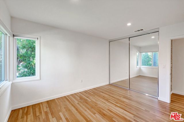 5400 W 82nd Street, Los Angeles CA: https://media.crmls.org/mediaz/8ef78490-c73b-4f91-918a-0db7e55e6b21.jpg