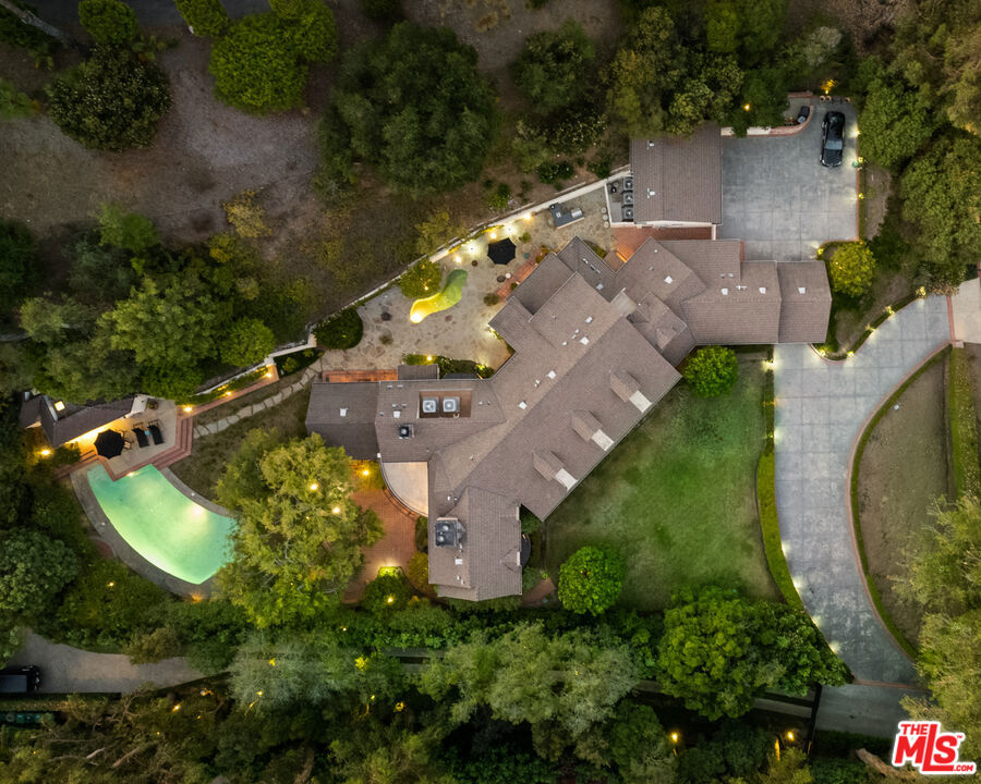 1115 N Beverly Drive