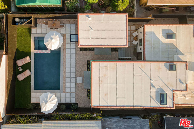3923 Revere Avenue, Los Angeles CA: https://media.crmls.org/mediaz/8efa37fb-a27c-4ef4-95de-9d5b8bb68535.jpg